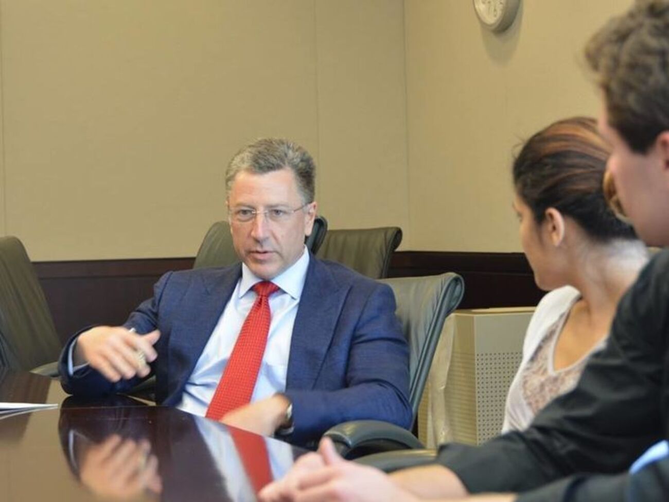 Волкер сподівається, що Мінські угоди почнуть виконувати після консультацій із РФ