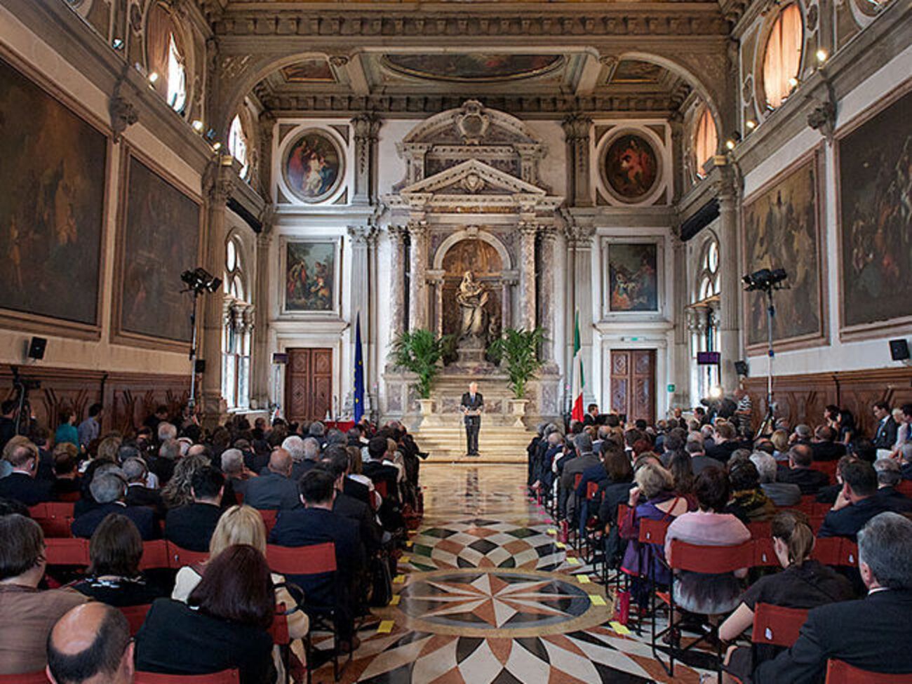 Венецианская комиссия рассмотрела украинские законопроекты №6011 и №6529