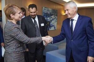 Ягланд уважає мовне питання "дуже чутливим"