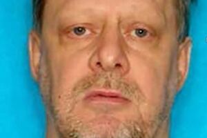 Вечером 1 октября 64-летний Стивен Пэддок открыл стрельбу с 32-го этажа отеля в Лас-Вегасе