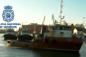 Судно следовало в Испанию