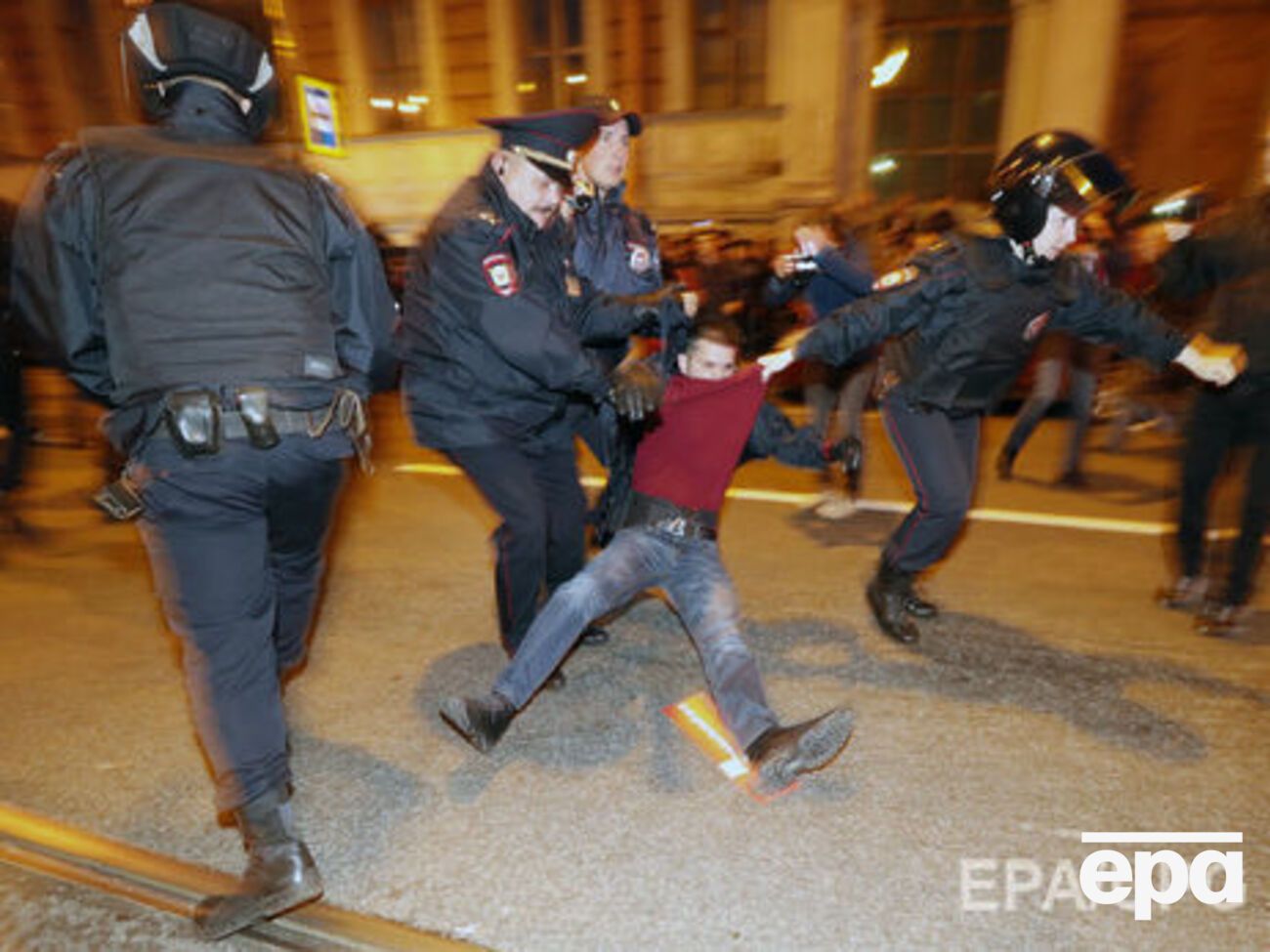 Правозащитники сообщили, что 7 октября задержали 290 человек