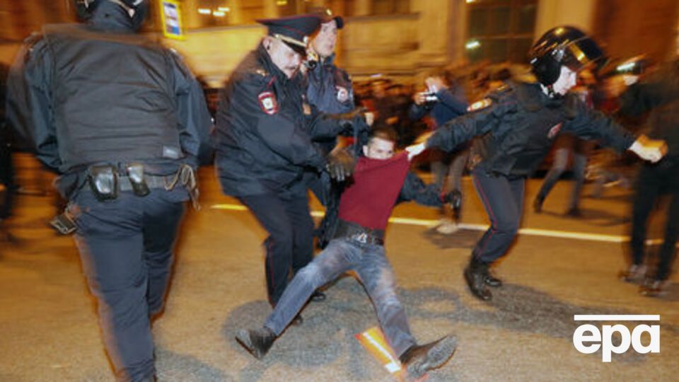 Правозахисники повідомили, що 7 жовтня затримали 290 осіб