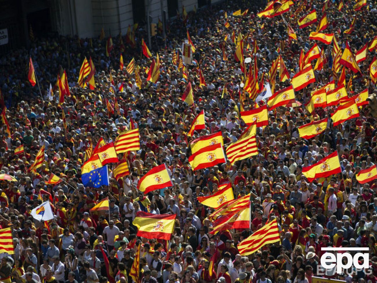 У Барселоні пройшов мітинг за єдність Іспанії