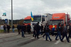 Шахтарі перекрили дорогу в районі населеного пункту Старовойтове на Волині