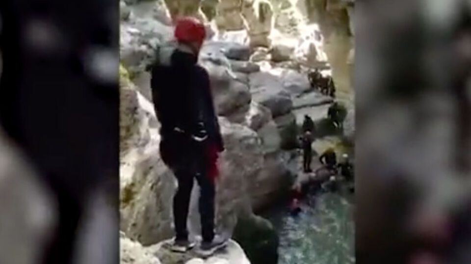 Появилось видео проверки будущих российских губернаторов прыжками со скалы