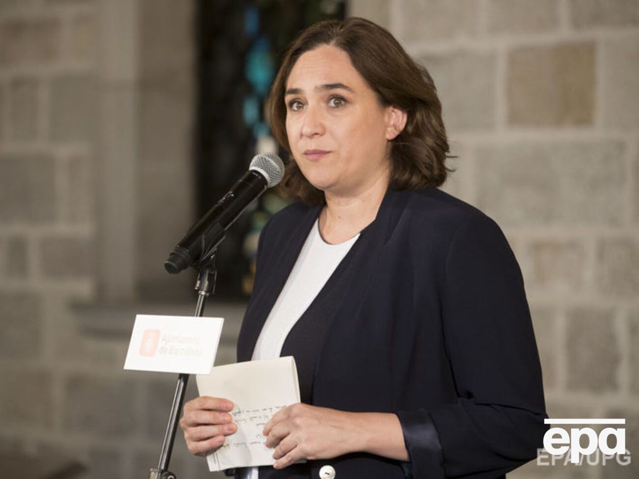 Ада Колау назвала ситуацію в Каталонії інституціональною кризою