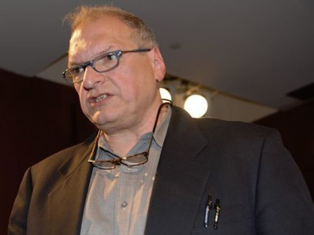 Фельштинский:&nbsp;Нас все время заставляют обсуждать версии, не имеющие никакого отношения к реальным