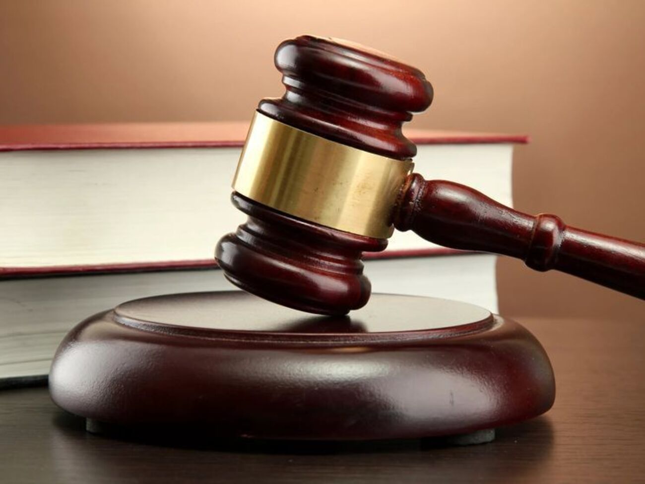 Суд оштрафовал педагога на 1 тыс. рублей