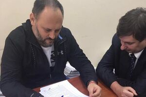 Каськива (слева) экстрадировали в Украину в ночь на 1 ноября