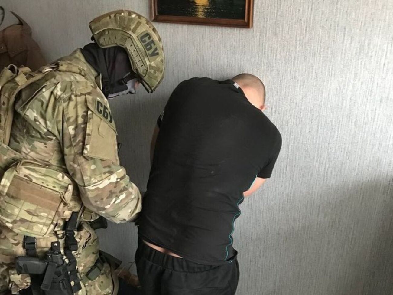 СБУ задержала организатора схемы незаконного переоформления на боевиков недвижимости на Донбассе