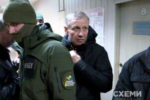 Суд избирает меру пресечения Чеботарю