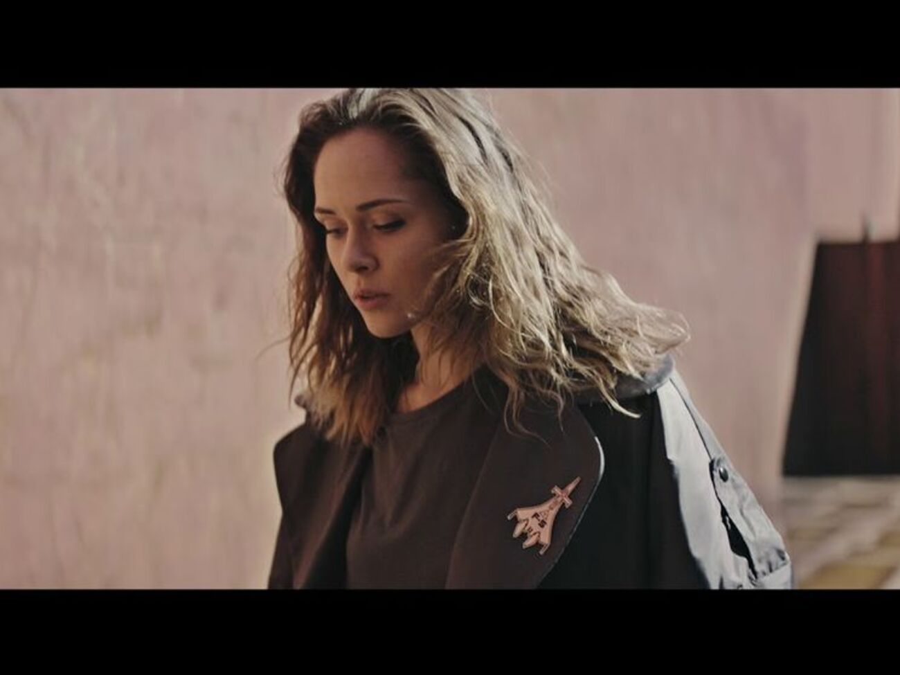 Саніна: У нашій історії прапор&nbsp;&ndash; символ розбитого серця, болю від зради коханої людини. Щоб позбутися страждань, треба спалити прапор