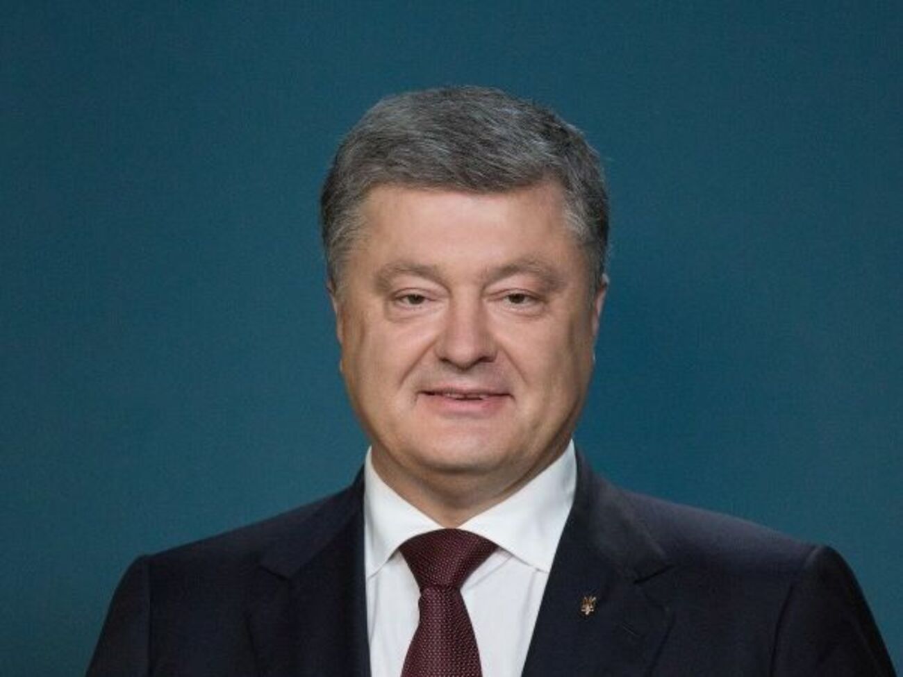 Зарплата Порошенко за октябрь составила 28 тыс. грн