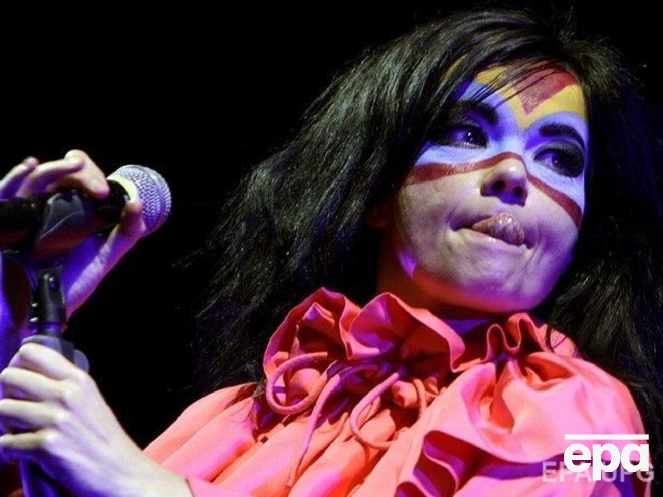 Новый альбом Бьорк выйдет 24 ноября