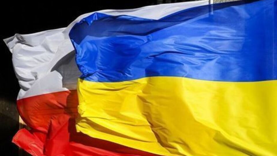 Порошенко ініціював засідання консультаційного комітету президентів України та Польщі з метою запобігання ескалації напруженості між країнами