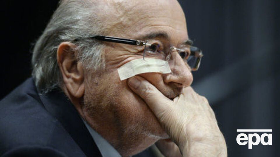 Блаттер занимал пост главы ФИФА с 1998-го по 2015 год