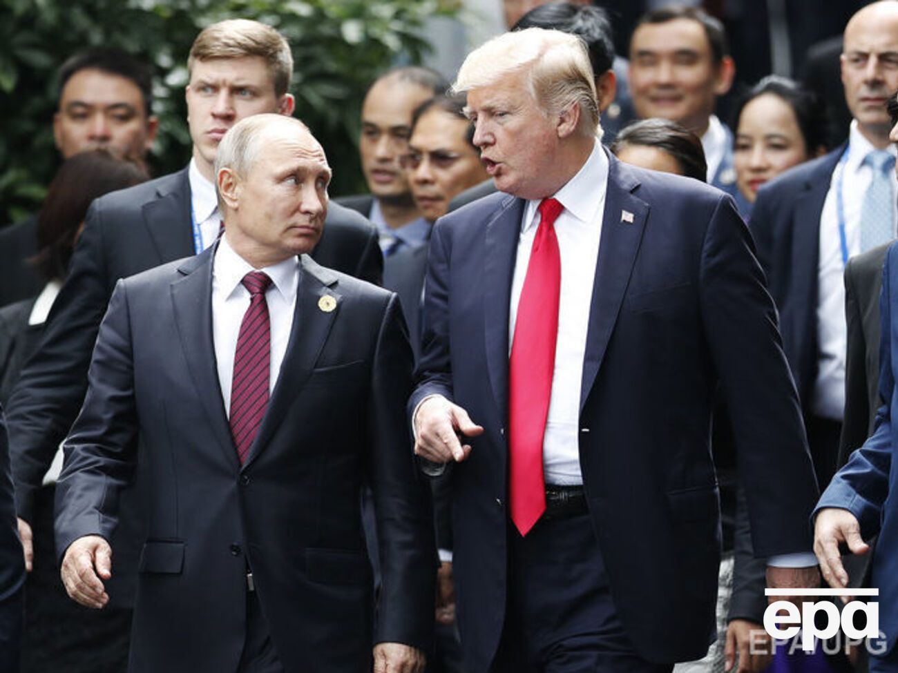 Путін і Трамп зустрілися у В'єтнамі