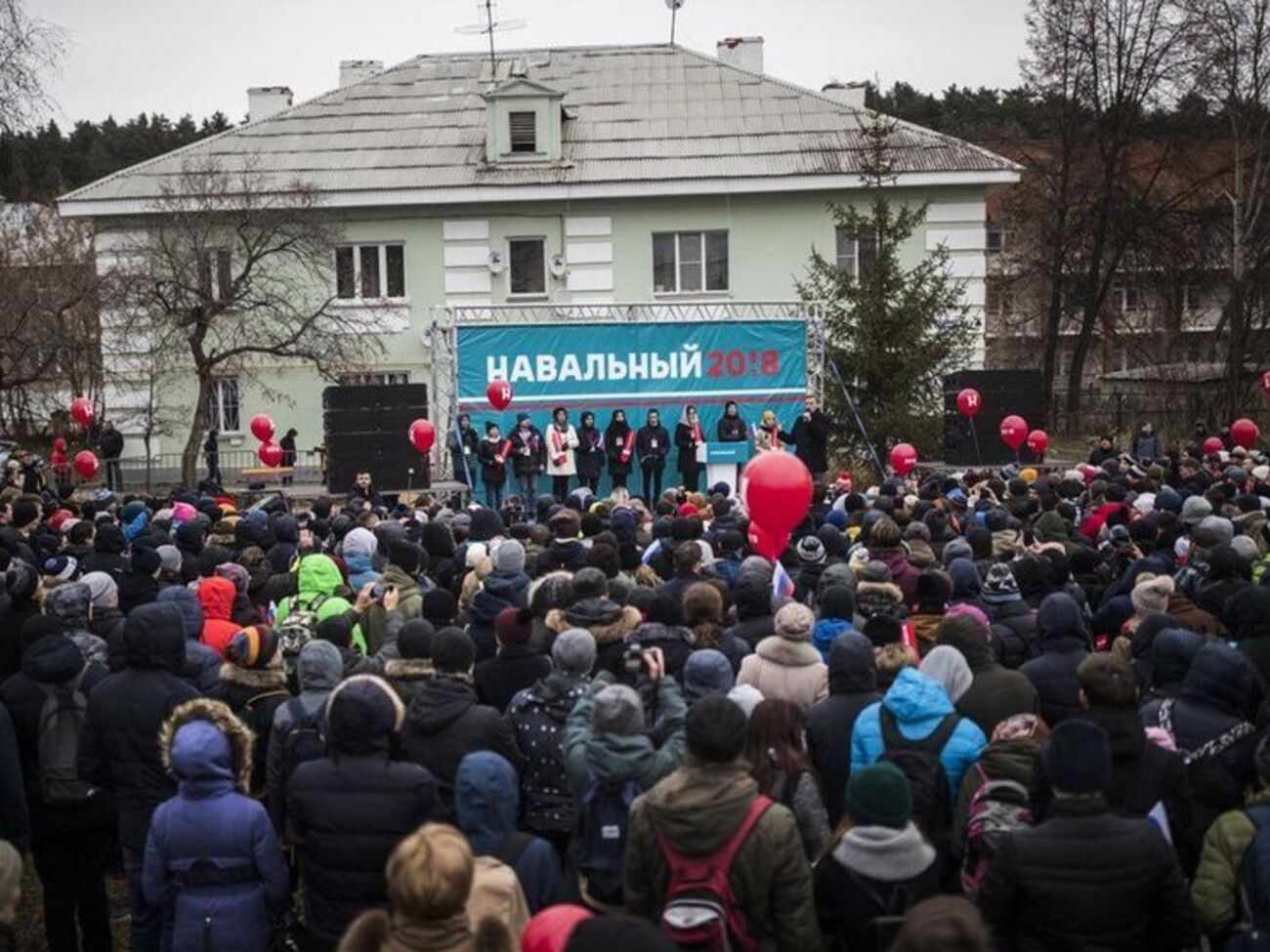 Навальный провел встречу с избирателями в Ижевске