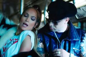 Лопес выпустила клип на испаноязычную песню