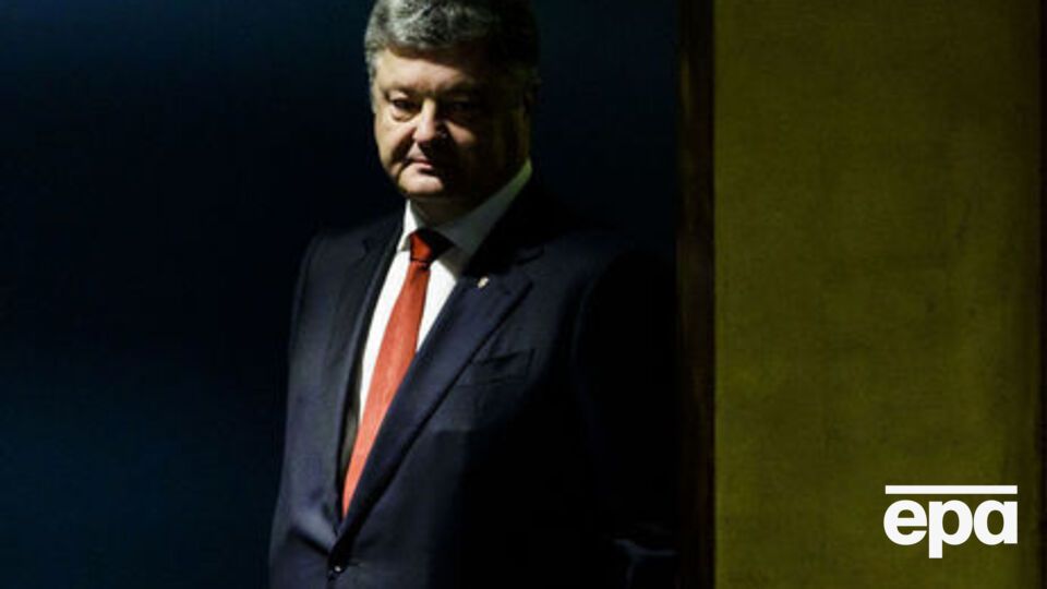 13 листопада закон повернуто до парламенту з підписом Порошенка