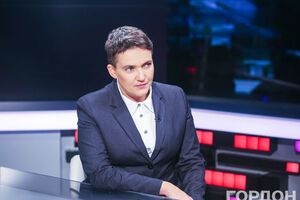 Савченко влаштувала танці під сценою