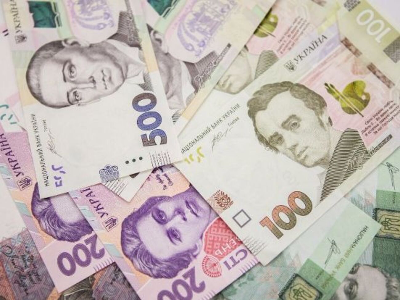 По мнению экспертов МВФ, рост инфляции связан с ростом минимальной зарплаты