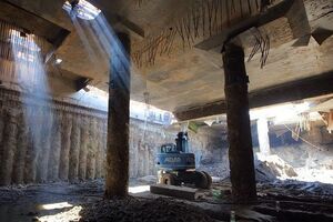 В 2015 году во время плановых работ на Почтовой площади археологи обнаружили уникальные артефакты