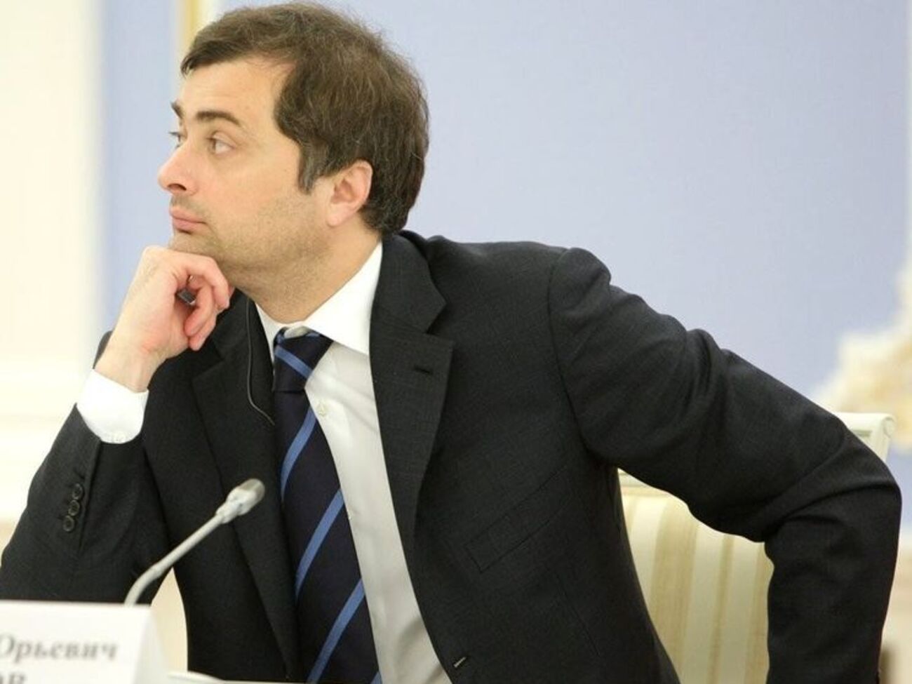 Сурков заявил, что стороны решили продолжать работу "по сближению позиций"