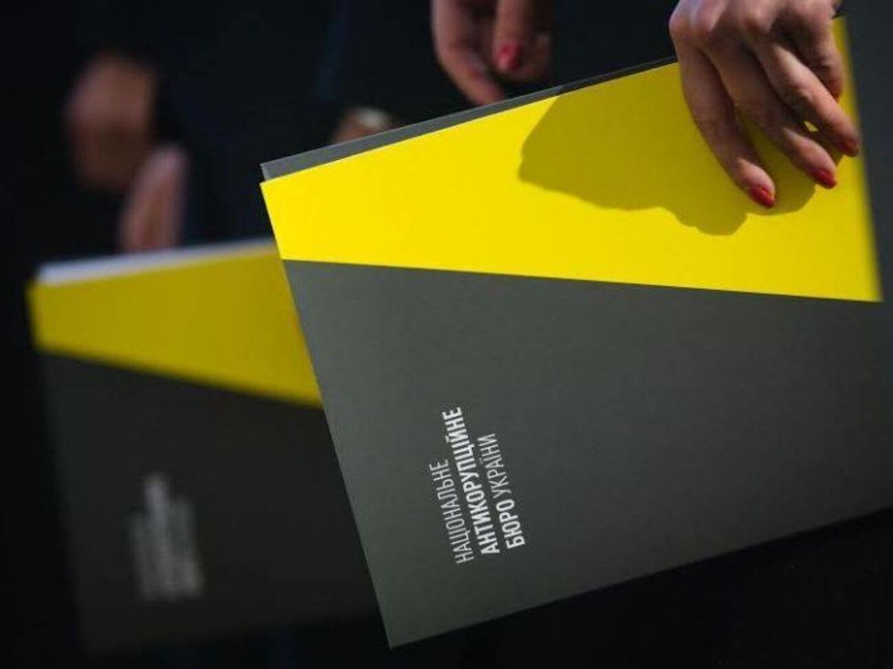 У НАБУ вважають, що посадові особи НАЗК могли діяти в інтересах третіх осіб