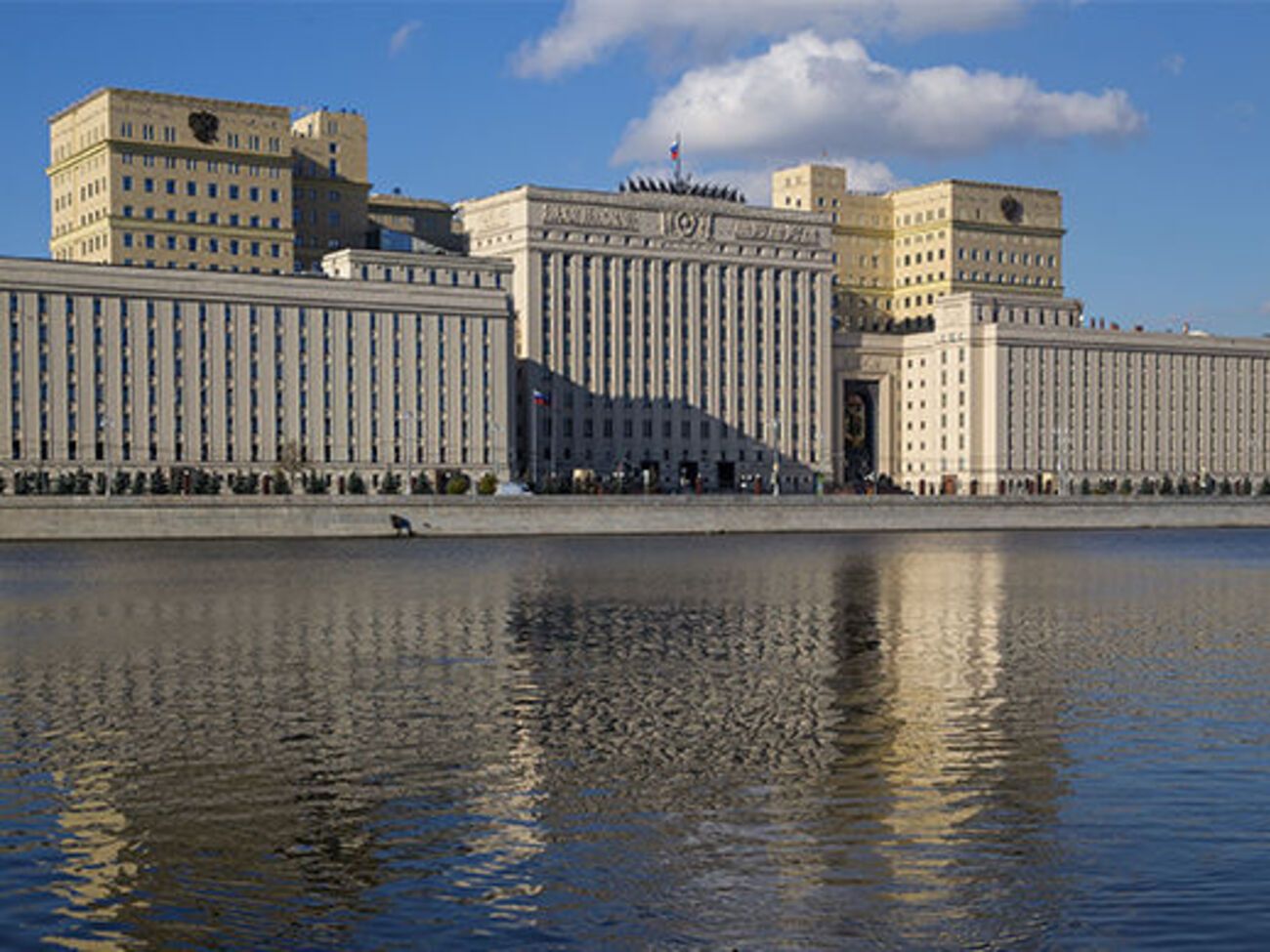 Міноборони РФ наполягає, що США відмовляються завдавати ударів по колонах ІДІЛ у Сирії
