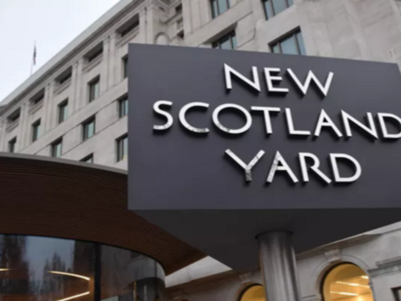 Затриману доправили до поліції