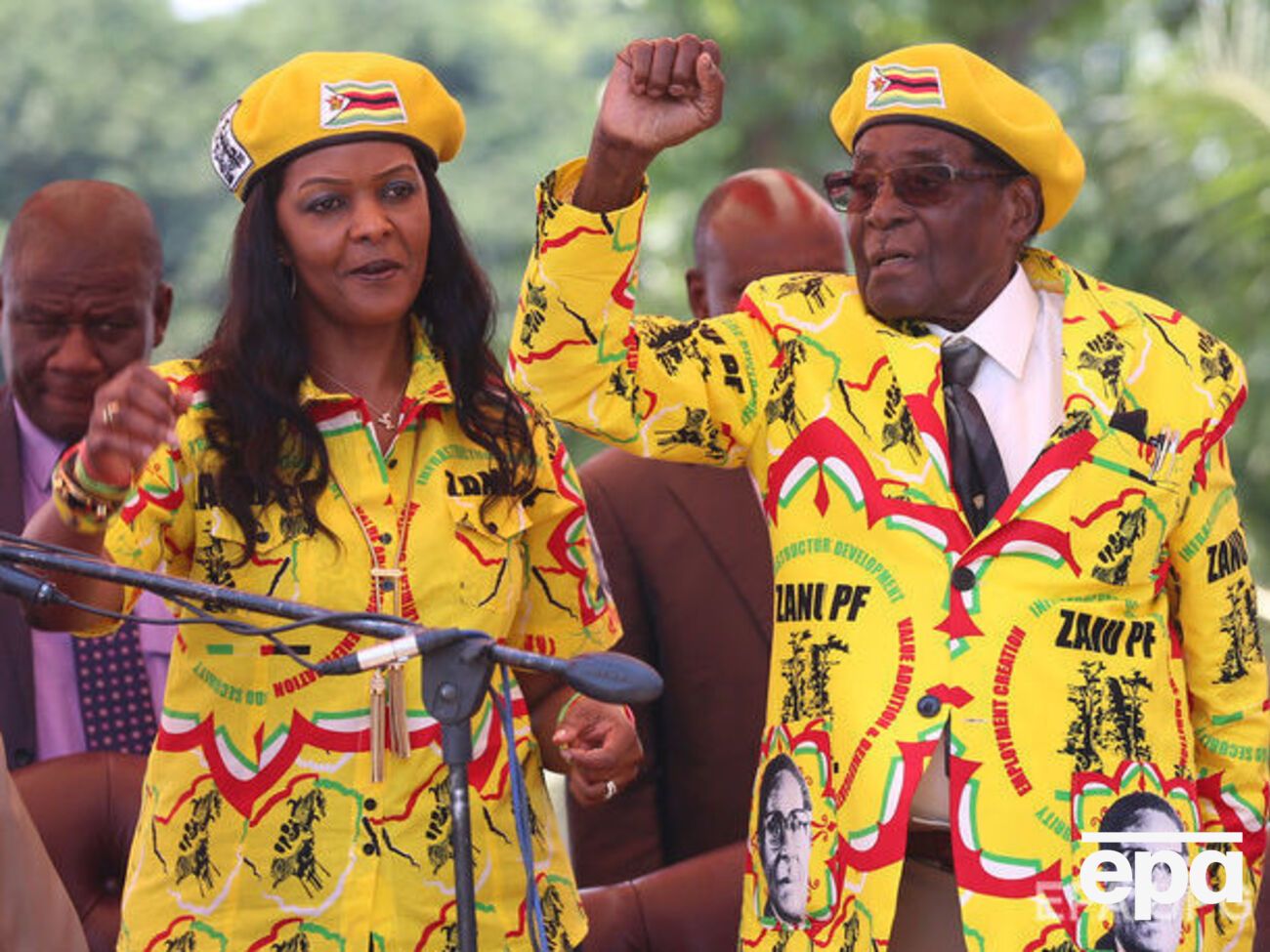 Грейс Мугабе і її чоловік, президент Зімбабве Роберт Мугабе