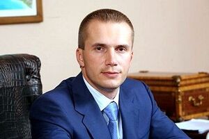Александр Янукович будет обращаться в международные суды