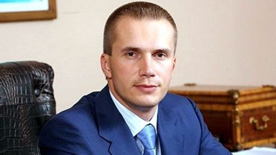 Александр Янукович будет обращаться в международные суды