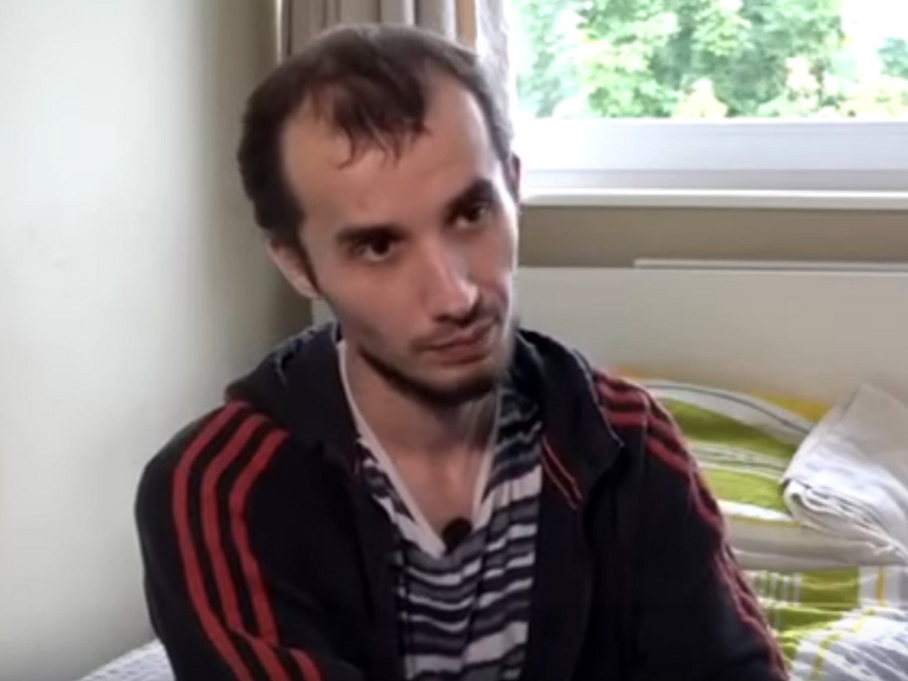 Ескерханов розповідав журналу Time, що жив у Чечні у "напівпідпільному становищі"