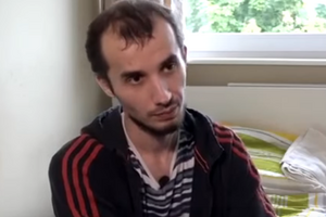 Ескерханов розповідав журналу Time, що жив у Чечні у "напівпідпільному становищі"