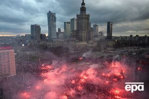 Польское правительство призывают осудить "расистский и фашистский марш, который прошел в Варшаве"