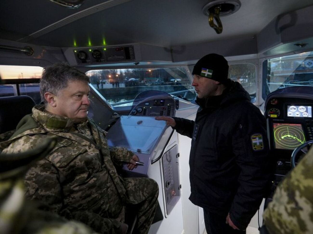 Порошенко испытал катер УМС-1000
