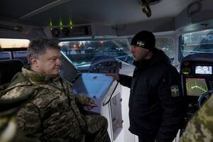 Порошенко испытал катер УМС-1000