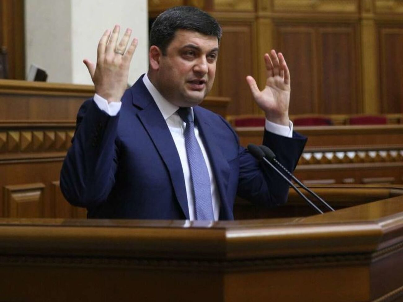 Гройсман: Як заробляти, вони заробляють, а як людям платити зарплату, то вони забувають