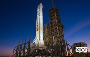 Falcon 9 залишається на стартовому майданчику