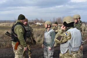 Атташе по вопросам обороны при посольстве США в Украине посетил зону АТО