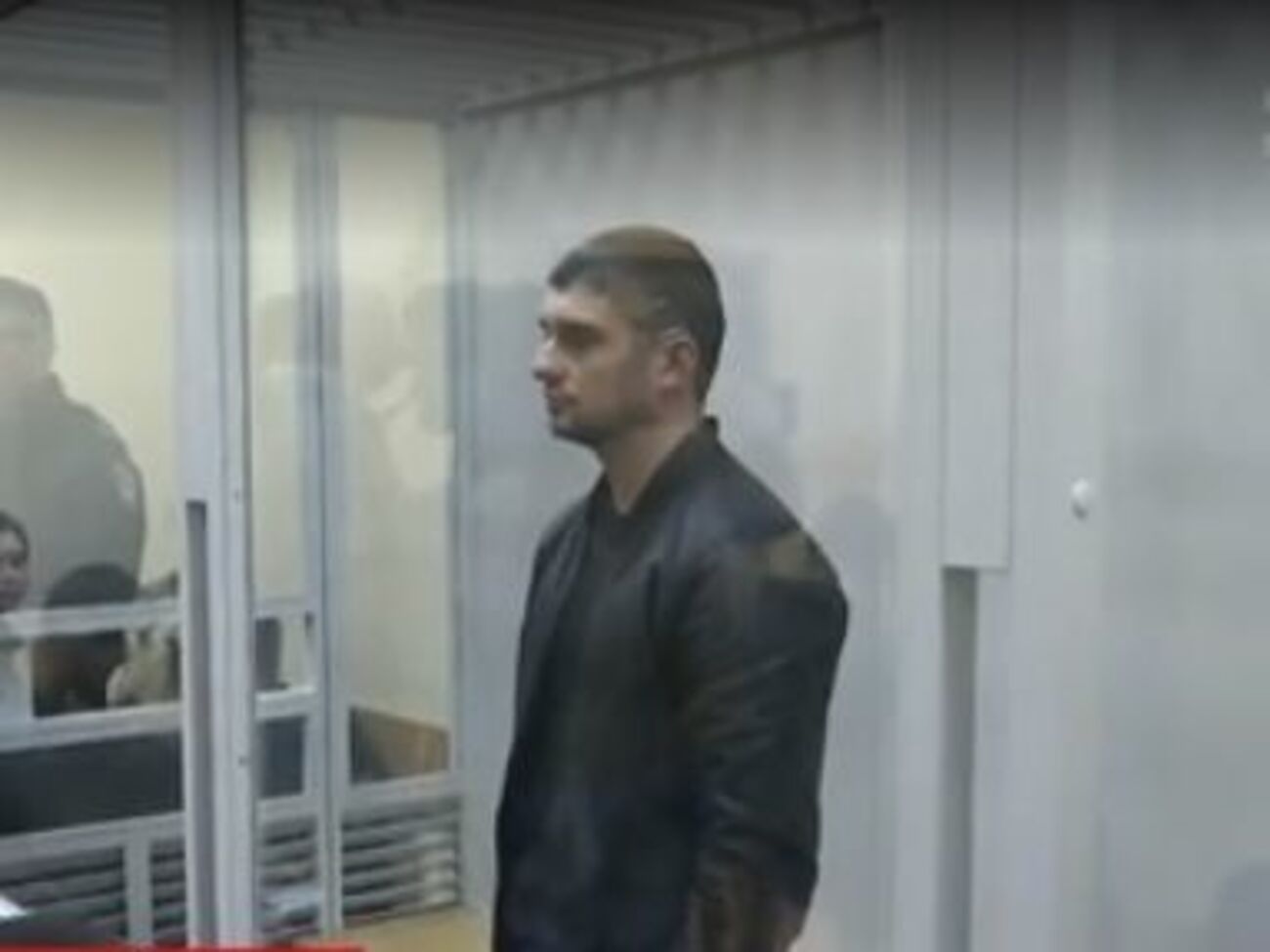 13 ноября мужчинам сообщили о подозрении в незаконном приобретении и хранении оружия