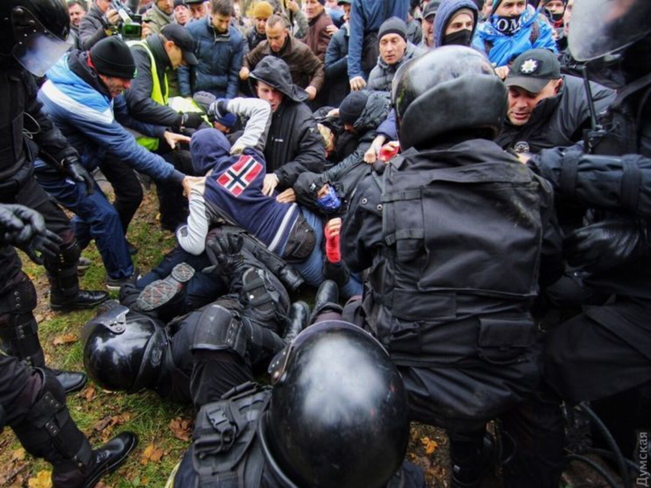В Одесі на мітингу сталася бійка