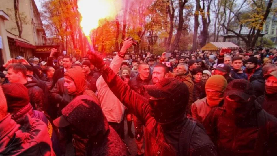 Активісти на мітингу в Одесі палили фаєри