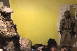 СБУ повідомила про затримання двох громадян РФ, оголошених у міжнародний розшук