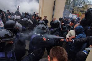 По данным полиции, ни один из участников акции не пострадал