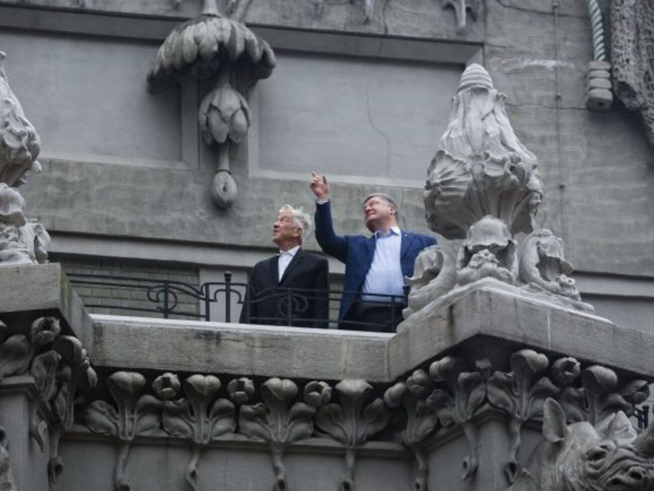 Порошенко провел для Линча экскурсию по Дому с химерами