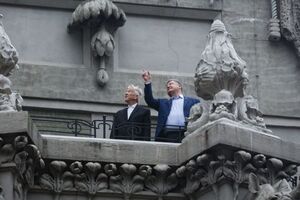 Порошенко провел для Линча экскурсию по Дому с химерами